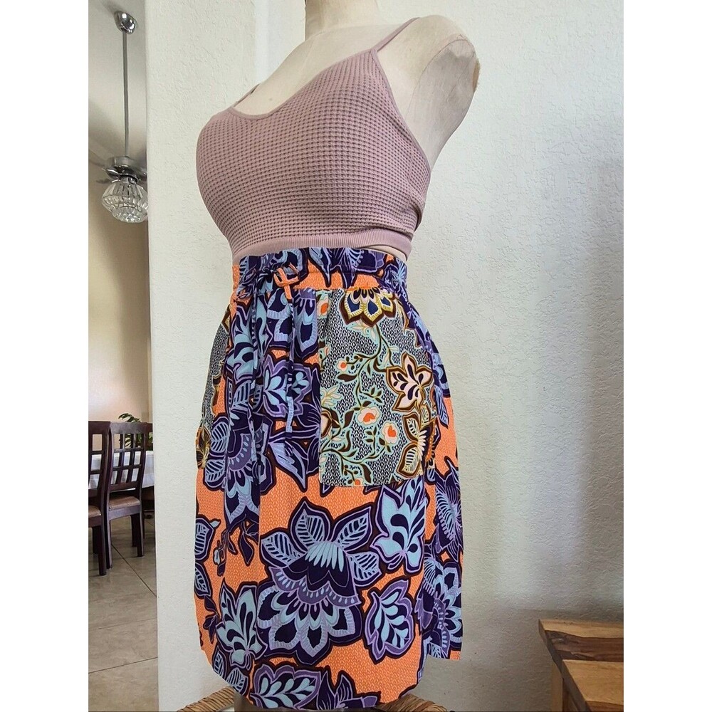 Loft Floral Skirt with elastic waistband, front tie drawstring & pockets Sz Med